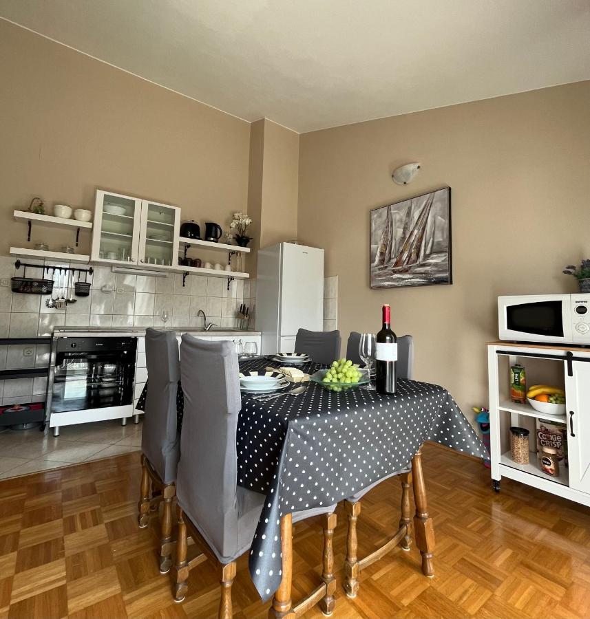 Apartments Tino & Leon Sukošan Kültér fotó