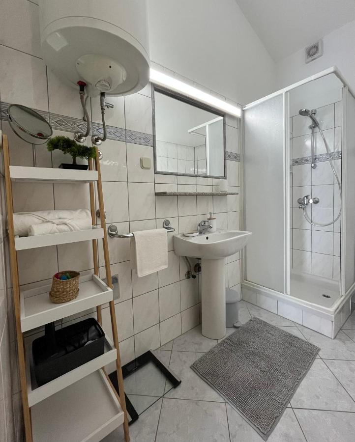 Apartments Tino & Leon Sukošan Kültér fotó